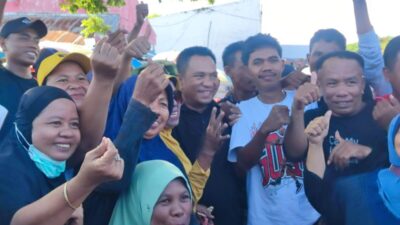 Bacagub Jurni Diserbu Warga saat berkunjung ke Pasar Rakyat Wameo