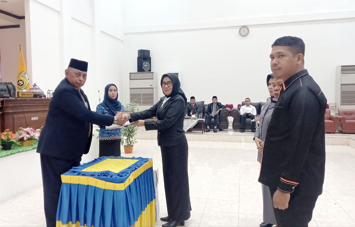 Setujui LKPJ Pj Bupati Tahun Anggaran 2023, DPRD Buton Beri Catatan Setujui LKPJ Pj Bupati Tahun Anggaran 2023, DPRD Buton Beri Catatan