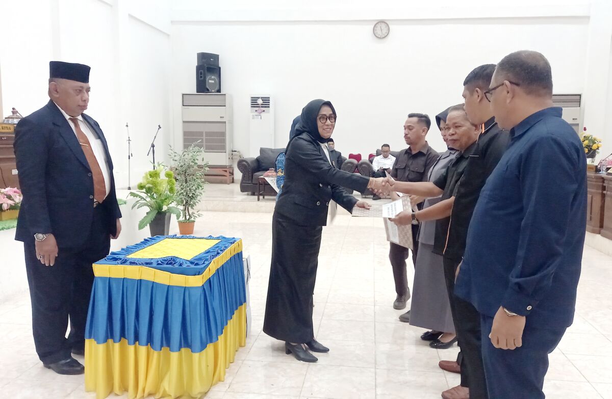 Setujui LKPJ Pj Bupati Tahun Anggaran 2023, DPRD Buton Beri Catatan Setujui LKPJ Pj Bupati Tahun Anggaran 2023, DPRD Buton Beri Catatan