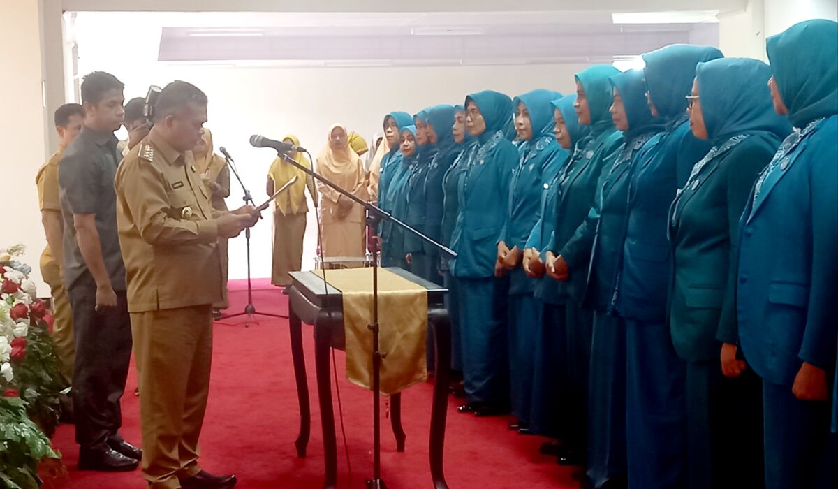 Pj Bupati Buton Melantik Pengurus TP PKK Buton Periode 2024 - 2025