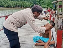 Aiptu Mardianto PM Beri Layanan Cukur Gratis agar Dekat dengan Warga