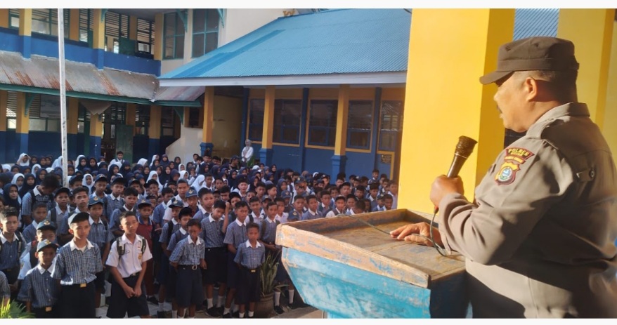 Sat Binmas Polres Buton Gelar Police Goes to School