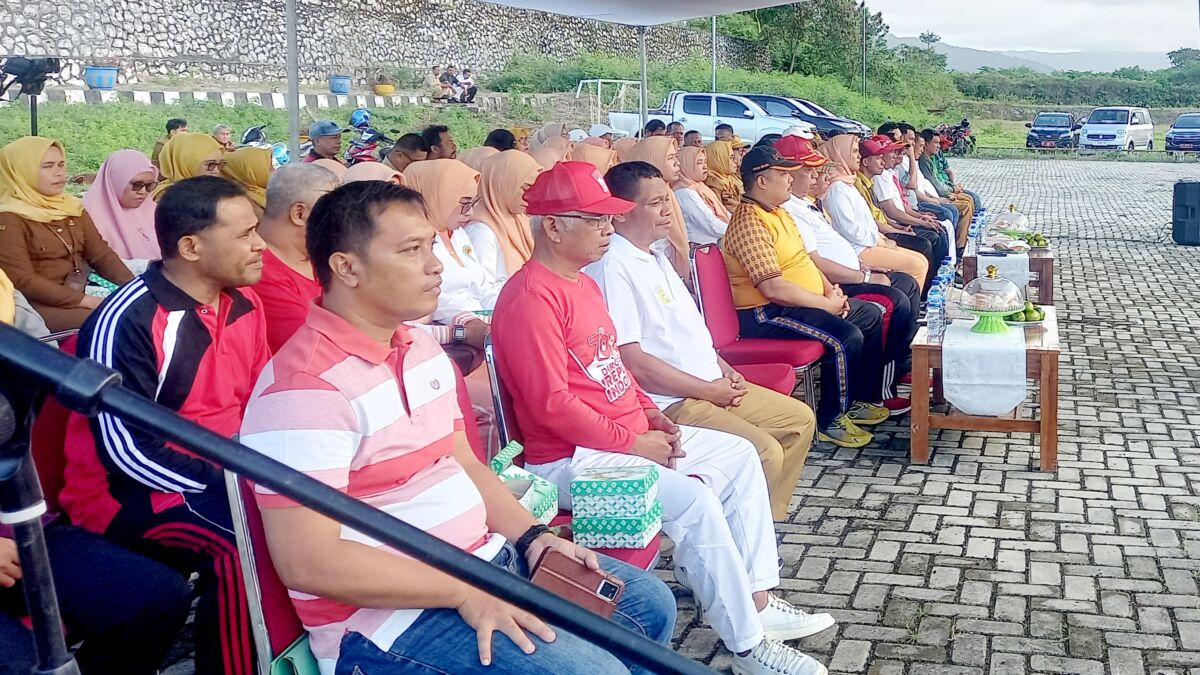 Semarakkan HUT RI Ke - 79, Sekda Buton Buka Lomba Gebyar Merah Putih