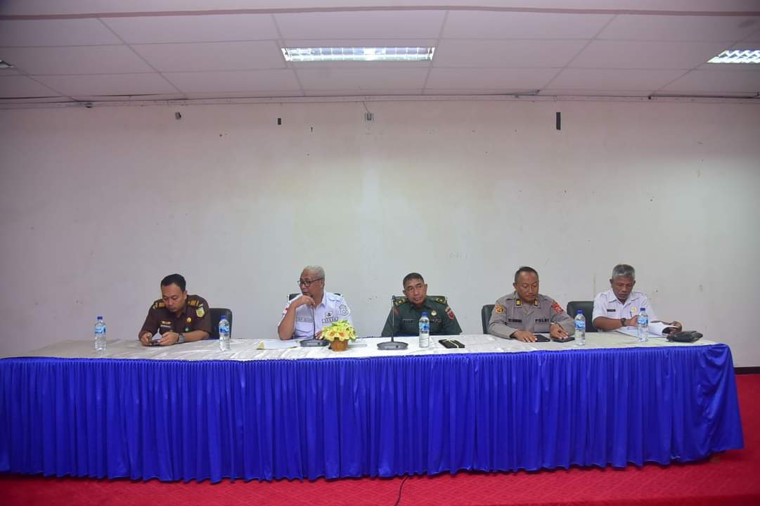 Sekda Buton Pimpin Rapat Peringatan HUT RI Ke - 78