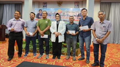 Tina Nur Alam Beri Hadiah Atlet Tenes Butur Rp 51 Juta