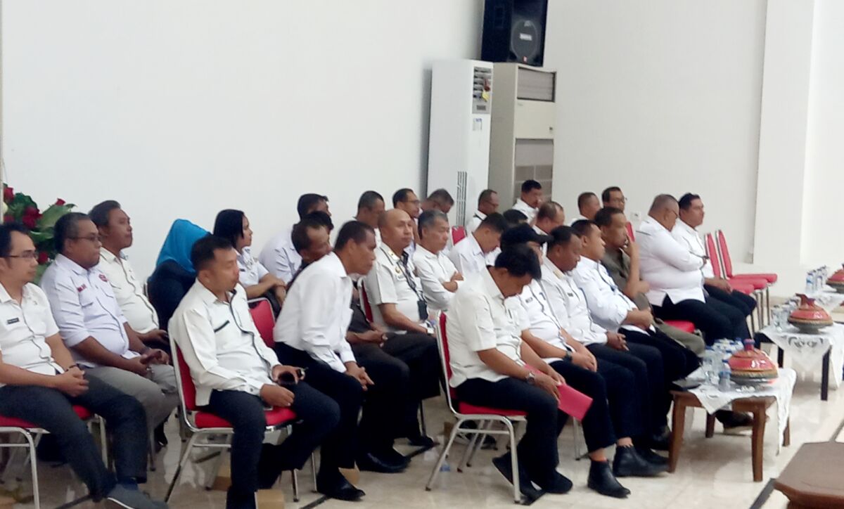 Pemkab Serahkan Raperda RPJPD Kabupaten Buton 2025-2045 ke DPRD Pemkab Serahkan Raperda RPJPD Kabupaten Buton 2025-2045 ke DPRD