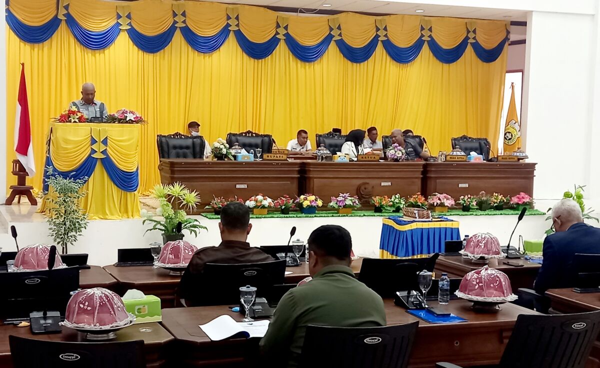Pemkab Serahkan Raperda RPJPD Kabupaten Buton 2025-2045 ke DPRD Pemkab Serahkan Raperda RPJPD Kabupaten Buton 2025-2045 ke DPRD