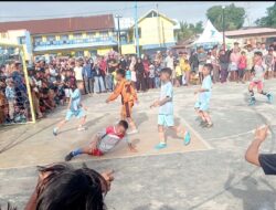 Antusias Warga Nonton Lomba Gebyar Merah Putih