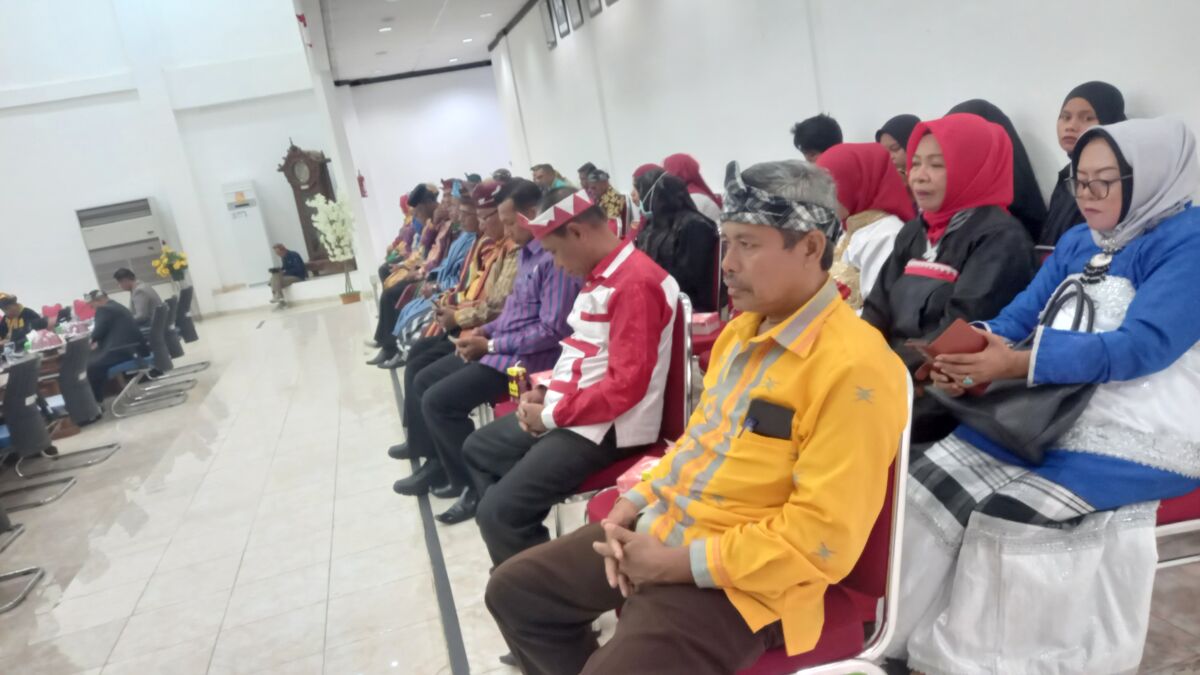 DPRD Buton Gelar Rapat Paripurna Peringati HUT ke-79 RI DPRD Buton Gelar Rapat Paripurna Peringati HUT ke-79 RI