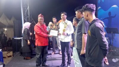 Sekda Tutup Festival Teluk Pasarwajo