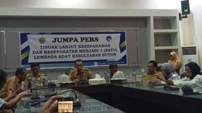 Pj Walikota Baubau Dorong Pengenalan Budaya Lokal di Setiap Sekolah