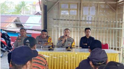 Wujudkan Pilkda Damai, Wakapolres Buton Gelar Tatap Muka Bersama Para Tokoh di Desa Banabungi