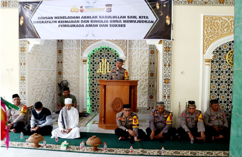 Peringati Maulid Nabi, Wakapolres Buton :"Teladani Akhlak Nabi SAW"