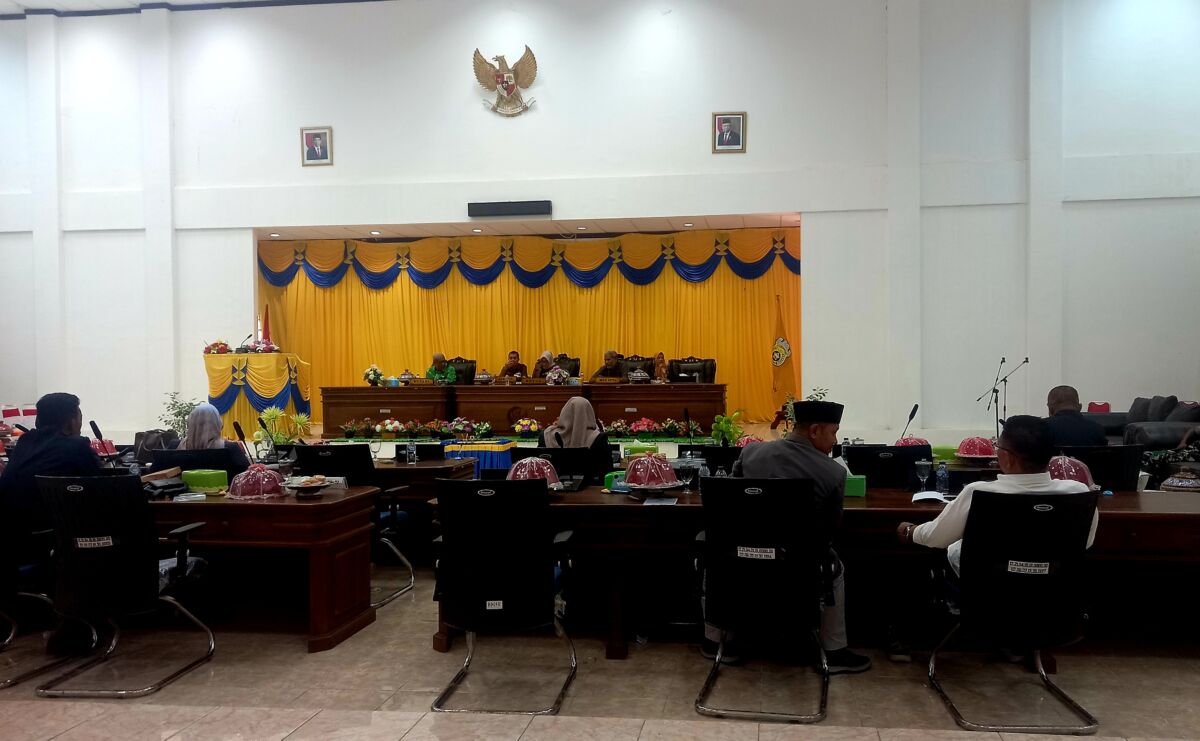 DPRD Buton Gelar Sidang Paripurna Penyampaian Raperda Perubahan APBD 2024 DPRD Buton Gelar Sidang Paripurna Penyampaian Raperda Perubahan APBD 2024
