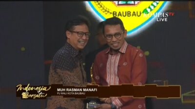 Peduli Stunting, Pj Walikota Baubau Terima Penghargaan dari Kompas TV