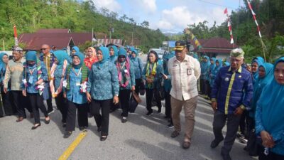 Tim Penilaian Lomba 10 Program PKK Kunjungi Desa Kaongke - Ongkea