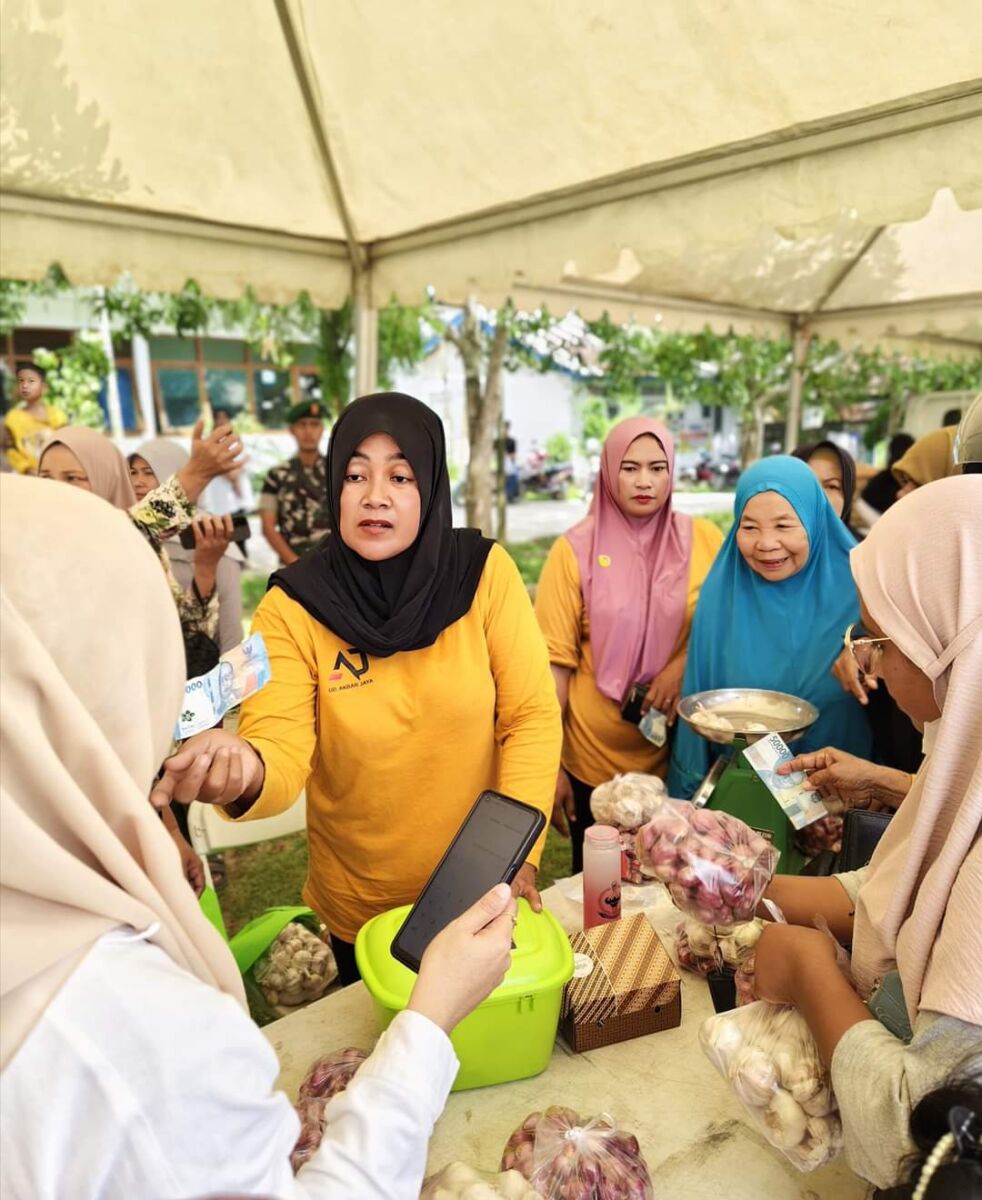 Pj. Gubernur Sultra Resmi Membuka Gerakan Pangan Murah Serentak se-Sultra Pj. Gubernur Sultra Resmi Membuka Gerakan Pangan Murah Serentak se-Sultra