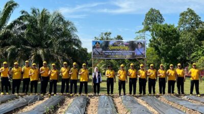 Dukung Ketahanan Pangan Nasional, Polda Sultra Tabur 1000 Benih Ikan dan Bibit tanaman