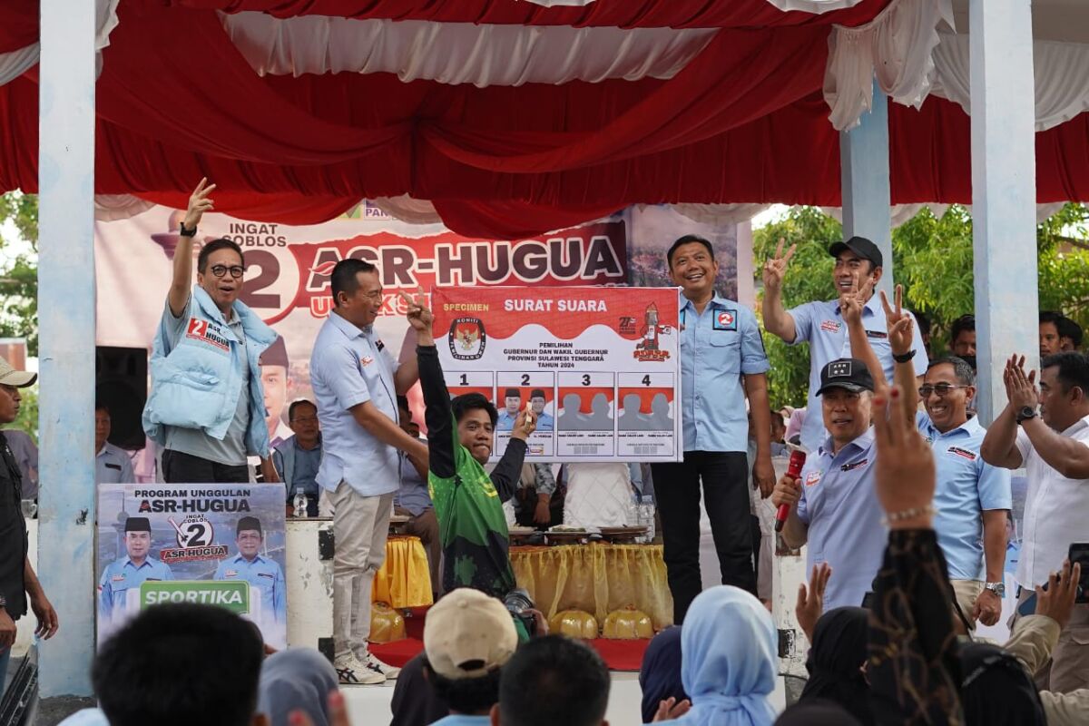 Kampanye di Kolaka, ASR-Hugua Simulasikan Cara Memilih Dirinya di Pilgub Sultra