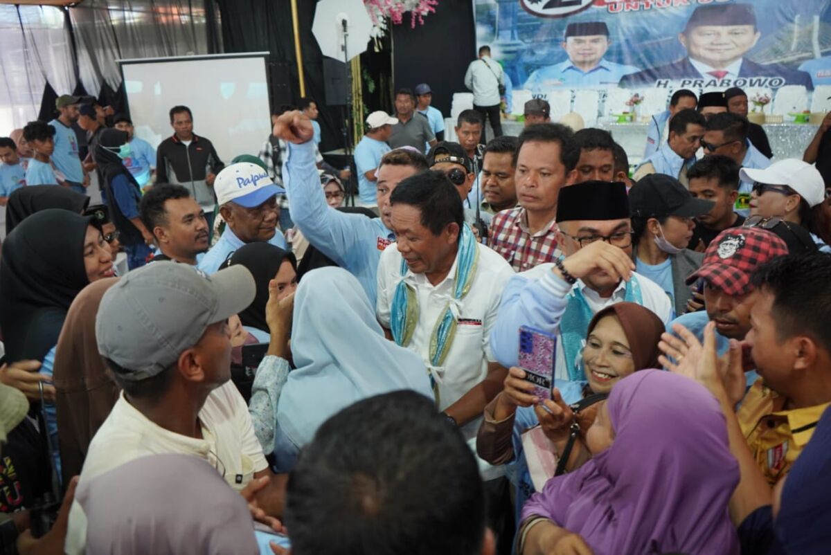 Hadir di Muna, ASR-Hugua Disambut Hangat oleh Ribuan Simpatisan