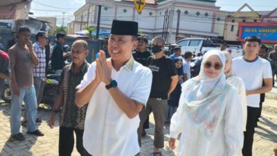 ASR Bersama Istri Nyoblos di TPS 16 Andonohu