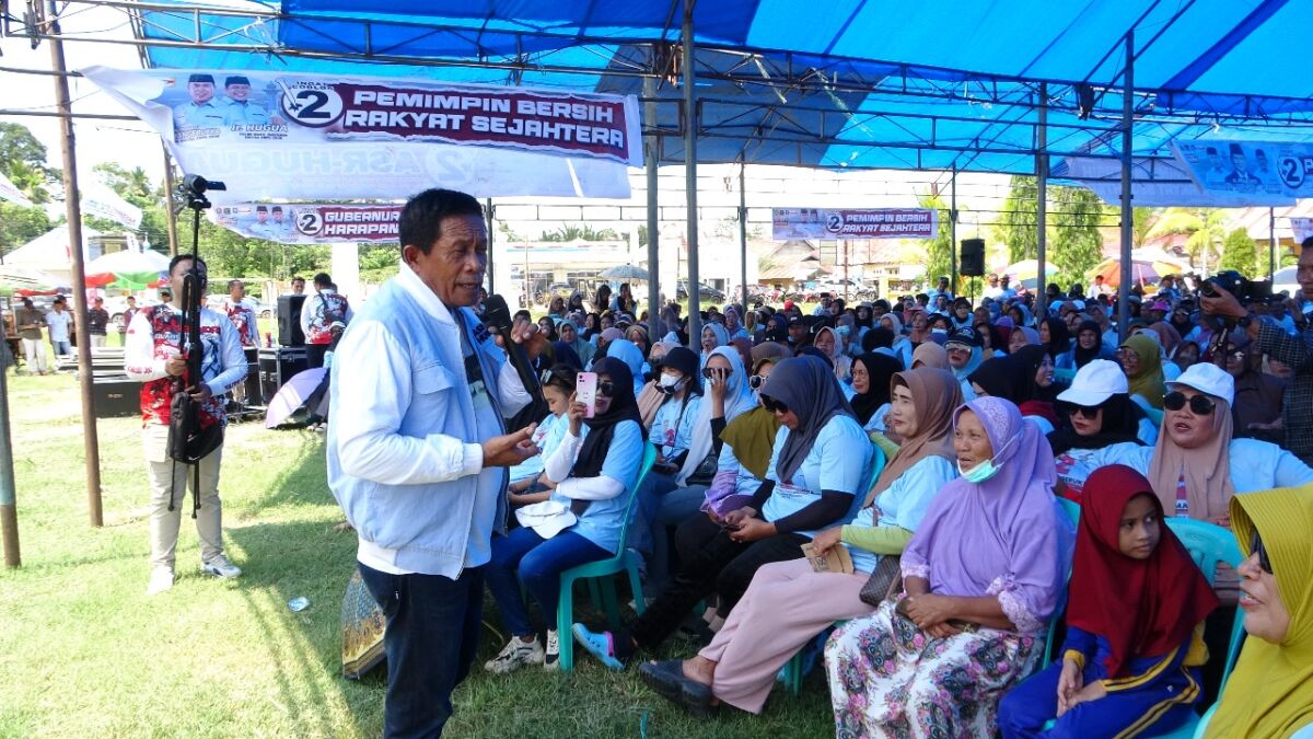 Kampanye di Wonggeduku, ASR-Hugua Janji Bakal Berikan Bantuan Pertanian di Konawe 