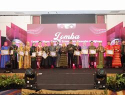 Dekranasda Prov. Sultra Gelar Lomba Fashion Show Tenun