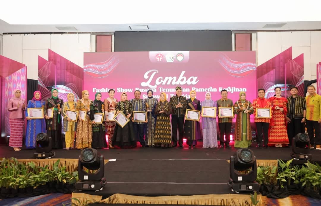 Dekranasda Prov. Sultra Gelar Lomba Fashion Show Tenun