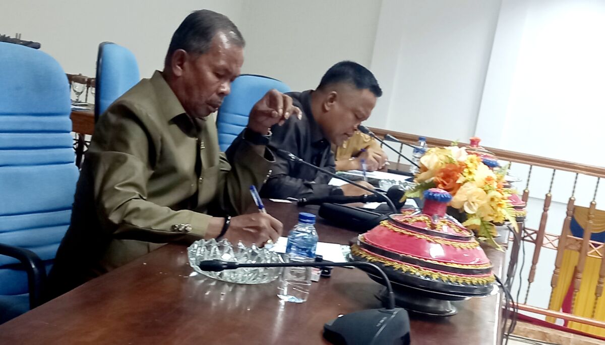 DPRD Buton Gelar RDP, Tegaskan Transparansi Seleksi PPPK dan Penyelesaian Honorer DPRD Buton Gelar RDP, Tegaskan Transparansi Seleksi PPPK dan Penyelesaian Honorer