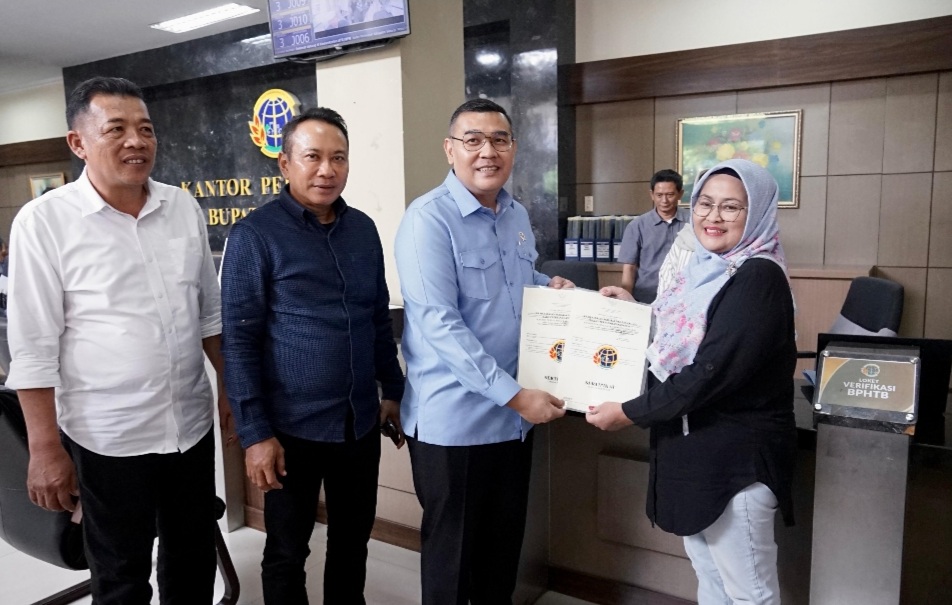 Wamen ATR/BPN Tinjau PELATARAN di Kantah Kabupaten Sidoarjo