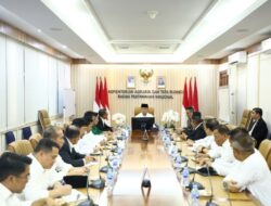 Mentri ATR/BPN Beri Pengarahan kepada 15 Kepala Kantor Wilayah BPN Provinsi yang baru dilantik.