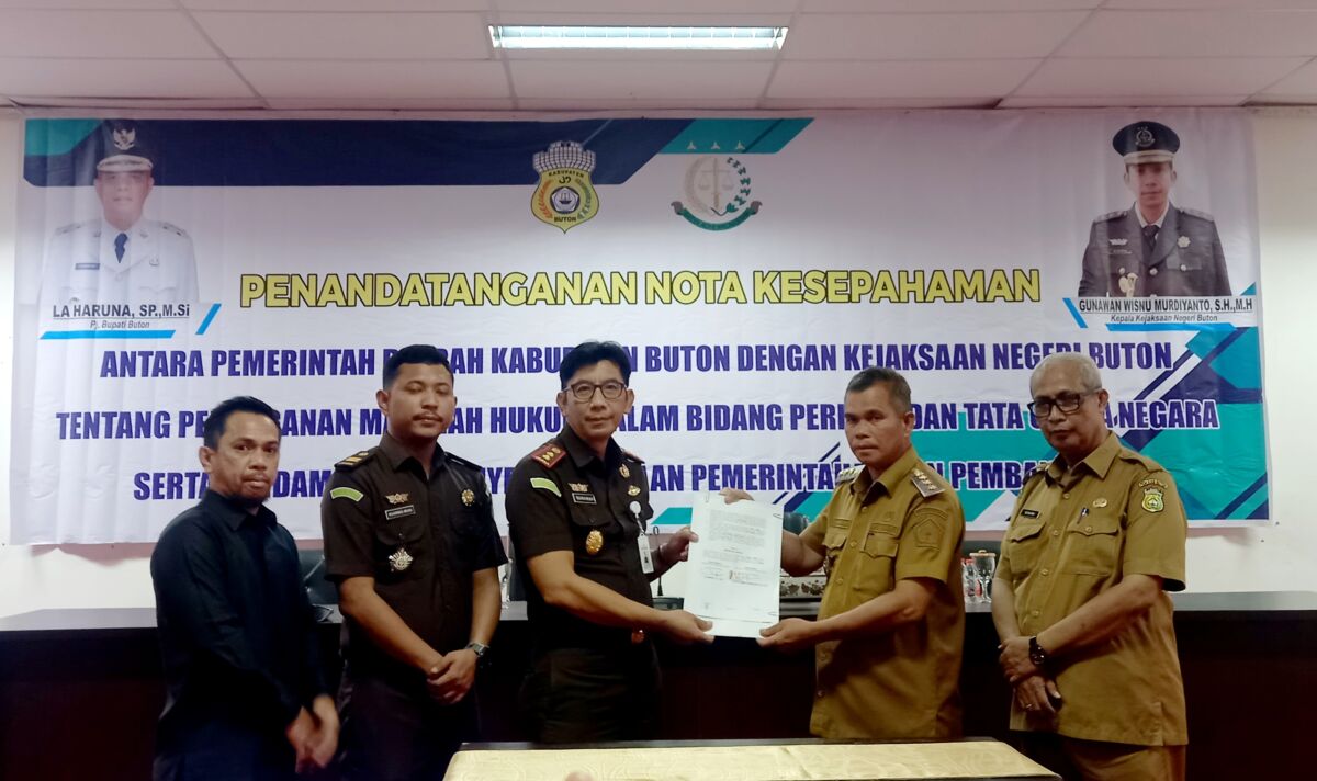 Pemkab Buton dan Kejari Teken MoU Bidang Perdata dan PTUN