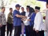 Mentri Nusron Serahkan Sertipikat kepada Masyarakat Kampung Nelayan Muara Angke