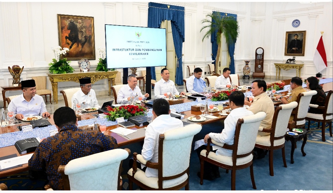 Hadiri Rapat Terbatas di Istana Negara, Mentri Nusron Paparkan Isu Strategis