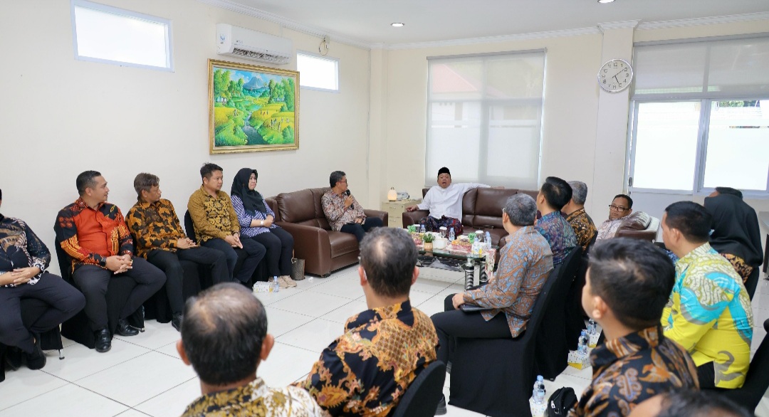 Mentri Nusron Minta Jajaran Inventarisasi Tanah yang Terindikasi Telantar