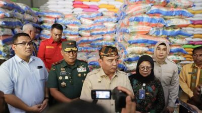 Jelang Ramadan, Pj. Gubernur dan TPID Sultra Tinjau Stok Beras dan Bahan Pokok di Kendari