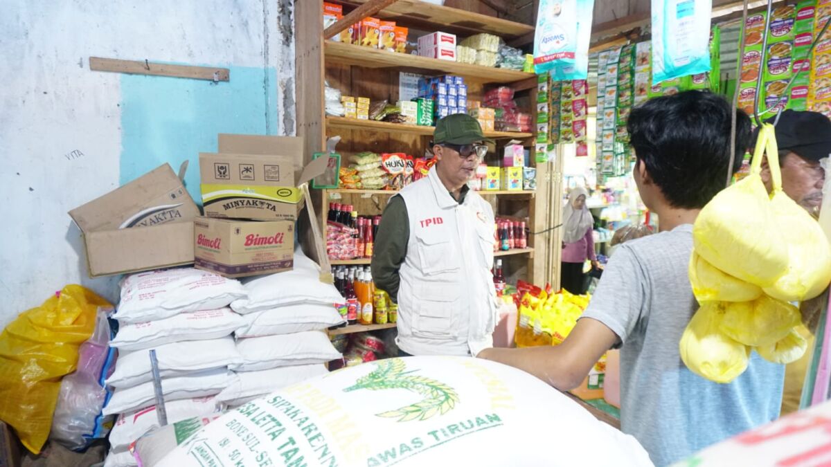 Jelang Ramadan, Sekda Buton Sidak Pasar Pantau Stabilitas Harga Jelang Ramadan, Sekda Buton Sidak Pasar Pantau Stabilitas Harga