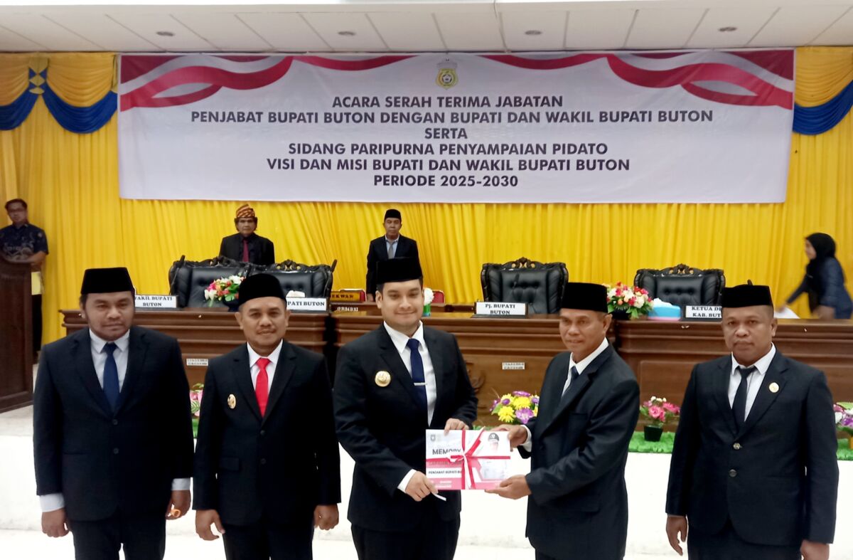 Bupati Buton Alvin Sampaikan Visi Misi di DPRD