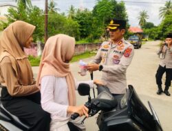 Lagi, Kapolres Buton Bagikan Takjil Untuk Masyarakat di Batauga