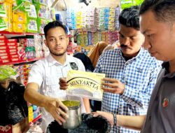 Polisi Sidak Minyakkita di Pasar Sabho