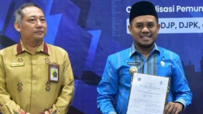 Pemkab Buton Raih Dua Penghargaan