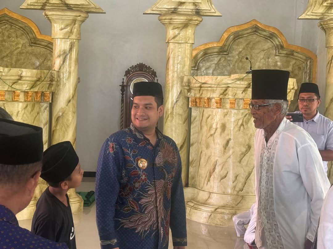 Jum'atan di Wakoko, Bupati Buton Sapa Warga