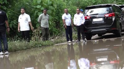 Jalan Poros Wabula Tergenang, Bupati Buton Perintahkan PUPR Segera Perbaiki