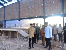 Bupati Buton Kunjungi Pasar Kuraa