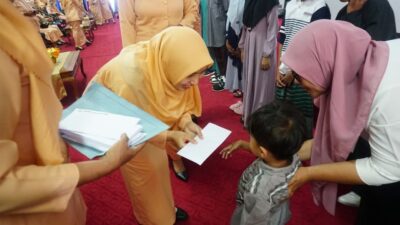DWP Buton Santuni Anak Yatim dan Anak Non ASN