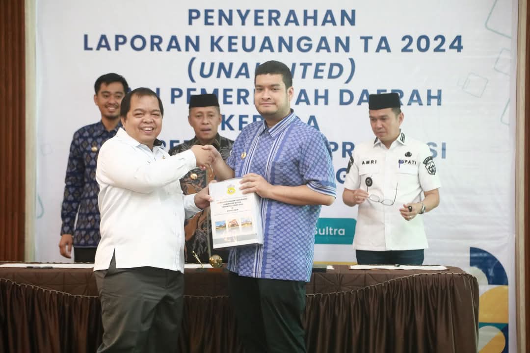 Bupati Buton Serahkan Laporan Keuangan TA 2024