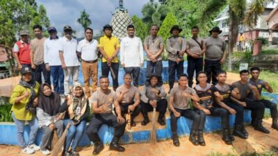 Bupati Buton, TNI-POLRI Bersama Masyarakat Kerja bakti