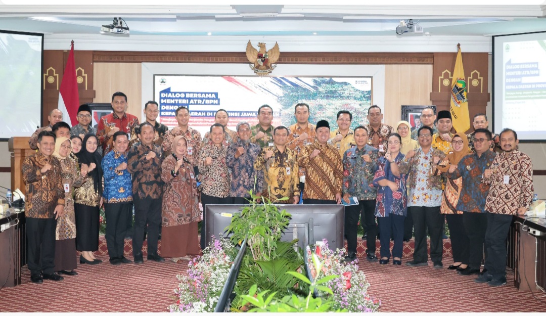 Mentri Nusron Dialog Bersama Kepala Daerah Se-Jawa Tengah