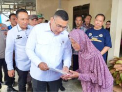 Serahkan Sertipikat Elektronik Door to Door di Semarang, Wamen Ossy Tekankan Soal Keamanan dan Kemudahan Akses