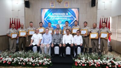 Wamen ATR/BPN Anugerahkan WTAB ke 11 Kantor Pertanahan